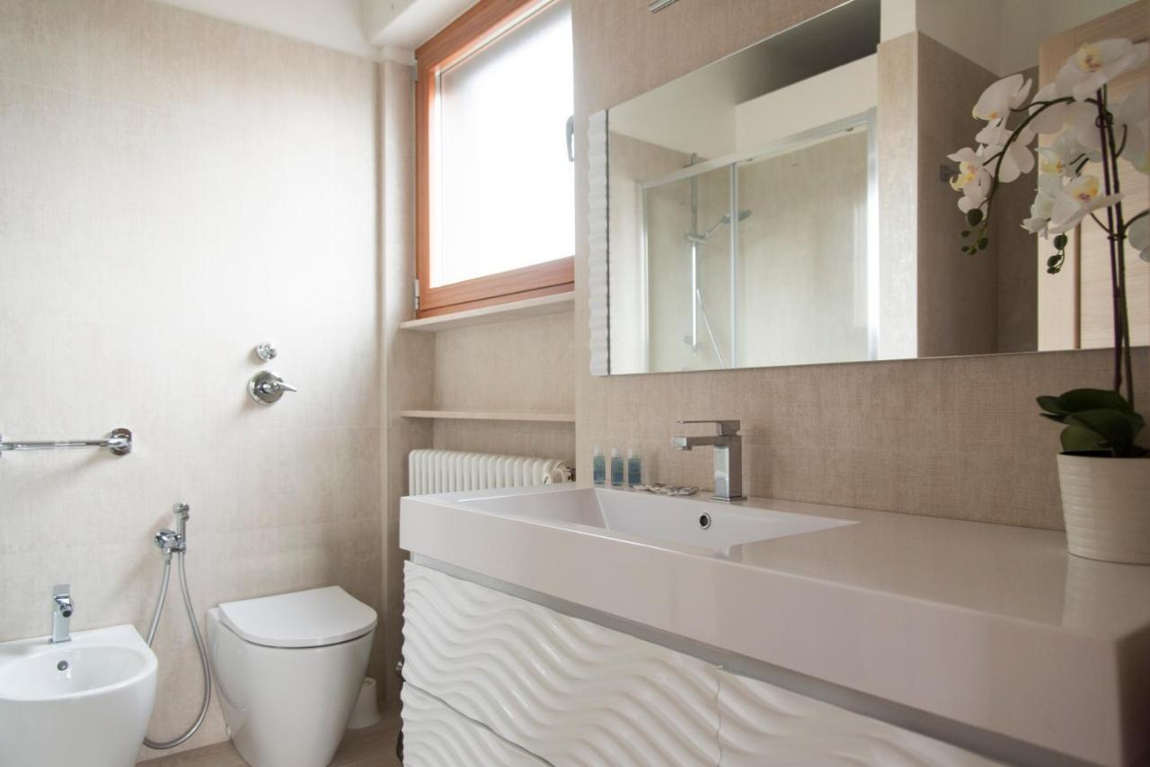 Youhosty - Inganni 74 Milano Exteriör bild